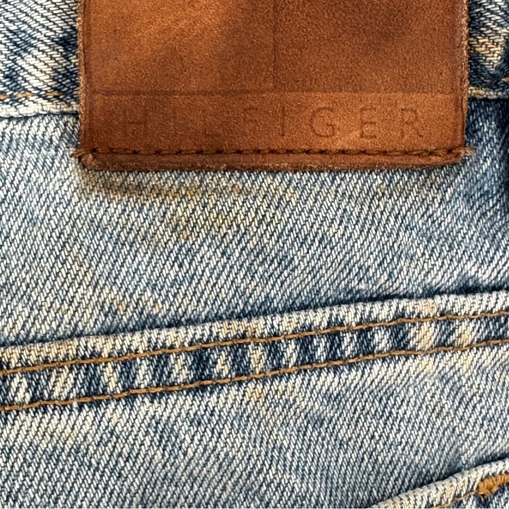 Vintage 90’s Tommy Hilfiger Light Blue Wash Women's Straight Leg Jeans Preppy - Picture 7 of 13